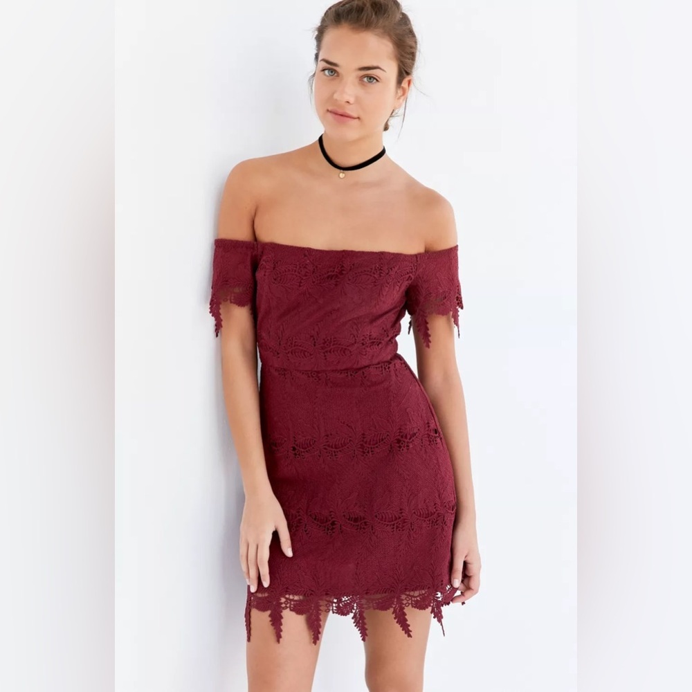 ASTR Valentina Lace Off-The-Shoulder Mini Dress Size S